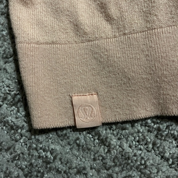 Lululemon silk blend sweater in peach satin - Picture 6 of 7